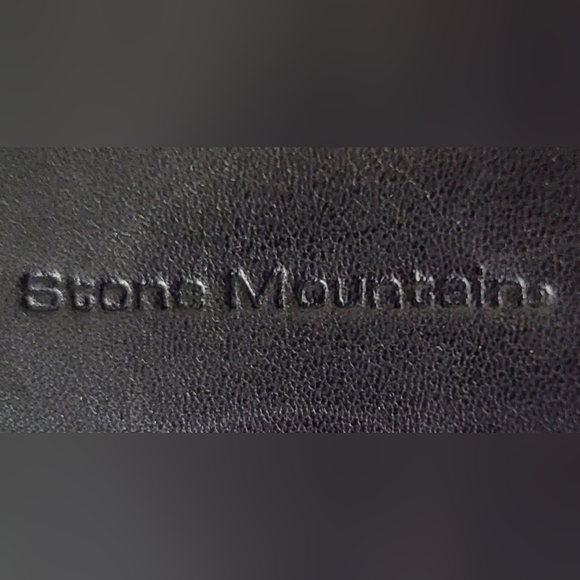Stone Mountain Bi-Fold Wallet Soft Black Leather - Picture 3 of 9